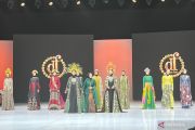 Kudapan Saroja menginspirasi keindahan busana Duai Fav di panggung IFW 2026