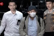 Bupati Lombok Barat tiba di KPK usai diamankan terkait dugaan korupsi