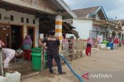 BPBD Dompu mendistribusikan air bersih ke wilayah terdampak kekeringan