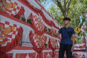 Penjualan Pernak Pernik HUT Kemerdekaan RI di Palu