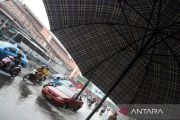 Sebagian Jakarta diperkirakan hujan pada Jumat sore