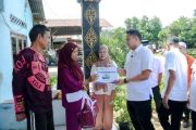Wabup Sergai Adlin Tambunan tinjau dan salurkan bantuan bagi korban angin puting beliung di desa Blok 10