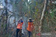 BPBD padamkan karhutla Sekarjaya OKU cegah api merambat ke permukiman