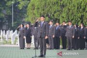 Peringati Hari Pengayoman ke-81, Kakanwil Kemenkum Riau pimpin upacara Tabur Bunga dan Ziarah di Taman Makam Pahlawan