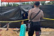 Polda Riau ekshumasi jenazah pelajar untuk ungkap penyebab kematian