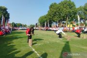 Permainan tradisional tetap menjadi andalan semarak HUT RI