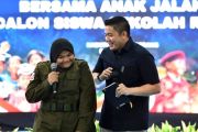 Seskab Teddy tinjau sekolah rintisan dan motivasi siswa Sekolah Rakyat