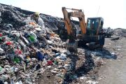 Tumpukan sampah di TPS Sandubaya Mataram tersisa 2.000 ton