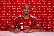 Liverpool resmi pinjam bek Uruguay Ronald Araujo dari Barcelona