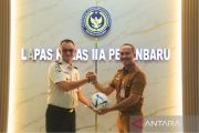 Perkuat sinergi pembinaan, Lapas Pekanbaru terima dukungan sarana olahraga dari Dispora Kota Pekanbaru