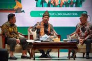 Minister urges plantation cooperatives to own CPO mills