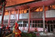 Kompleks Kantor Gubernur Kalteng terbakar, damkar masih lakukan pemadaman