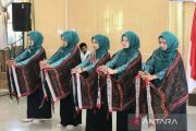 Semarak HUT RI, kader PKK Madina tampilkan seni Tor-tor