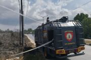 Polda Sultra terjunkan personel SAR padamkan kebakaran lahan di Kendari