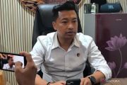Polresta Mataram serahkan enam tersangka korupsi masker COVID-19 ke jaksa