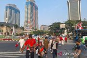 Warga mulai padati kawasan Monas jelang Kirab HUT 81 RI