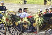 Kereta Garuda Prabayaksa bawa bendera dan teks proklamasi ke Istana