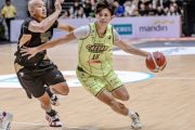 Pacific Caesar Surabaya pertahankan Darren Vai Celosse