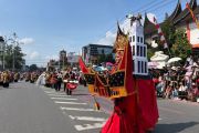 Pawai Alegoris HUT Ke-81 Kemerdekaan RI Ke-81 di Bukittinggi meriah
