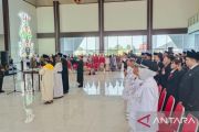Bupati Kapuas lantik 104 ASN demi penyegaran organisasi