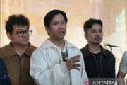 Personel D'MASIV latihan intensif menjelang tur "Asia Home Run"