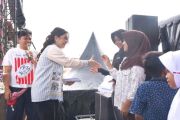 Pengusaha Pariaman salurkan bantuan untuk mustahik melalui konser amal