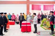 Bupati Dompu meminta kepala sekolah tingkatkan mutu pendidikan