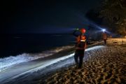 Empat orang terseret ombak saat mandi di Pantai Tuturuga Minahasa