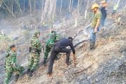 Kodam XXIII/PW bersama unsur gabungan padamkan karhutla di Kabupaten Donggala