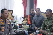 Panglima TNI-Kapolri mendamping Presiden tangani Karhutla Kalbar