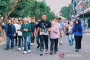 Bupati Inhu senam dan jalan santai bersama masyarakat