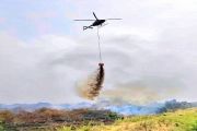 PT Maju Aneka Sawit kerahkan helikopter water bombing bantu pemadaman karhutla di Kotim