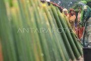 Tradisi Malamang Mauluik Gadang di Padang Pariaman