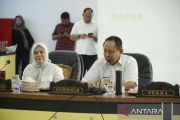 Gusnar-Idah tetap bersama pimpin rapat di tengah dinamika politik