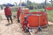 Indonesia turns to borewells as drought hampers firefighting