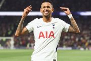 Carabao Cup: Tottenham bantai Charlton dan Newcastle singkirkan West Brom