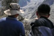 Penyelamatan berpacu dengan waktu di perbatasan China-Nepal, 558 orang hilang