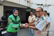 YBM PLN UPT Pekanbaru salurkan voucher BBM untuk Pahlawan Keluarga