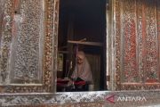 Pesanan tenun Pandai Sikek