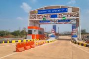 Gerbang Tol Sementara Cipeundeuy ruas Tol Cipali mulai terapkan tarif