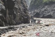 Korban bencana Nepal tembus 951 orang, 590 warga asing hilang