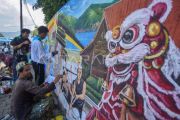 Lomba mural pariwisata dan budaya di Padang
