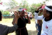 Klien Liposos Jember ikut lomba HUT RI bersama petugas dan jurnalis