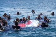 Semarak HUT ke-81 RI, Merah Putih berkibar di bawah laut Aceh