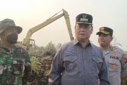 Bupati Kotim kerahkan dua ekskavator amankan KKOP Bandara Sampit