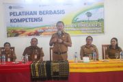 Bupati Kupang mendorong 48 peserta pelatihan vokasi jadi wirausaha muda