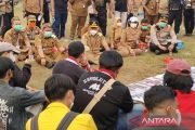 Terima massa aksi, Gubernur Kalteng dengarkan tuntutan terkait karhutla