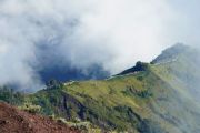 Pendakian Gunung Rinjani dibuka secara terbatas antisipasi kebakaran