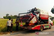 Mentan kirim bantuan alsintan ke buruh tani di Karawang dalam hitungan jam