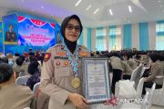 Kapolda Sultra motivasi personel lewat penghargaan Polwan berprestasi